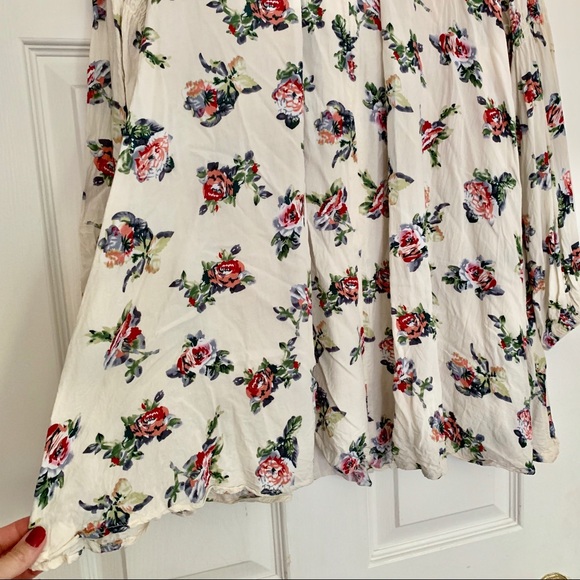 Umgee floral long sleeve tunic - Picture 2 of 5